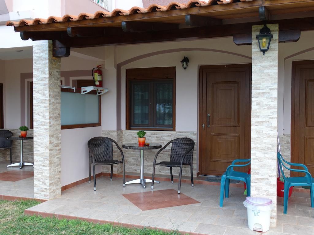 Villa Melina 1 Койнира Екстериор снимка