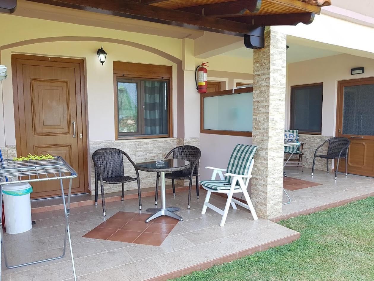 Villa Melina 1 Койнира Екстериор снимка
